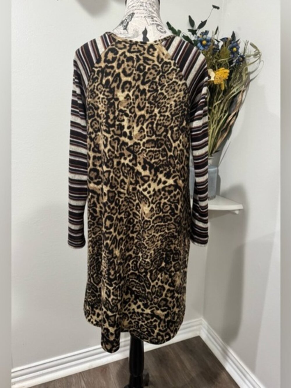 Southern Stitch Leopard Animal Print Striped Sleeve Pocket Tunic Boho - Picture 2 of 8